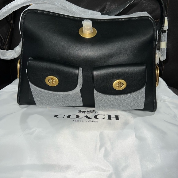 Coach Haversack Black Leather Shoulder Bag with Gold Turn-Lock Accents - Picture 4 of 7
